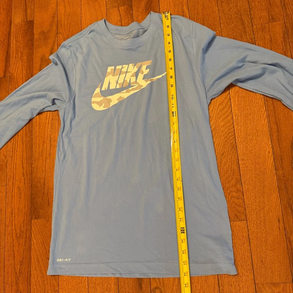 Nike‎ Sky Blue Camo Logo Long Sleeve Tee Size Small New with Tags Dri-Fit